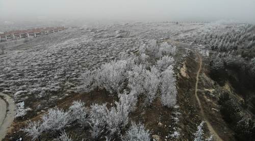 Eskişehir'de eşsiz kırağı manzaraları