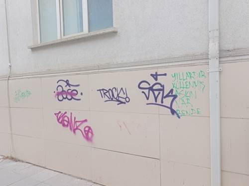 Eskişehir'de estetik dışı görüntüler tepki çekti