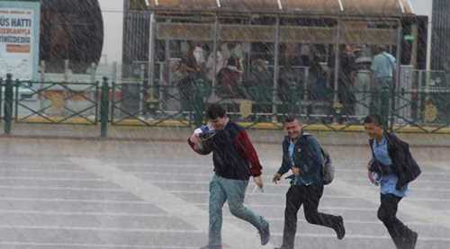 Eskişehir'de etkili yağmur