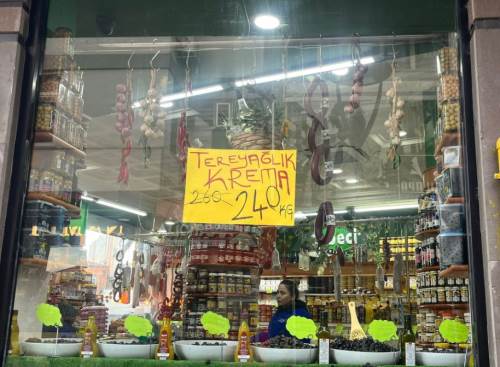 Eskişehir'de ev yapımı tereyağ ilgi görüyor