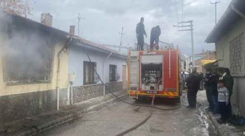 Eskişehir'de evini yakan oğlu için feryat etti: Yakalayın, bırakmayın!