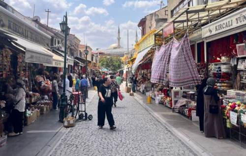 Eskişehir de evlencek olan çiftler o ürünlerin satışını arttırdı 