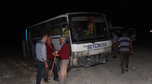 Eskişehir'de feci kaza: 1 ölü 14 yaralı