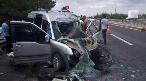 Eskişehir’de feci kaza: 2 ölü, 3 yaralı