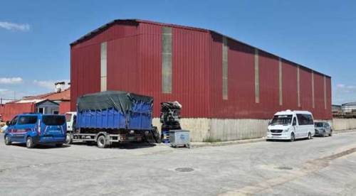 Eskişehir'de feci kaza: Ayakları iş makinesine sıkışan işçi ağır yaralandı!