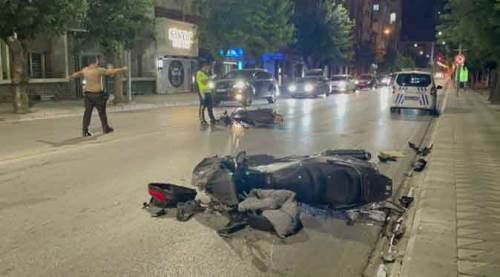 Eskişehir'de feci kaza! Yola savruldular...