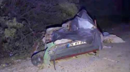 Eskişehir'de feci ölüm: Kamyona çarpan araçta...