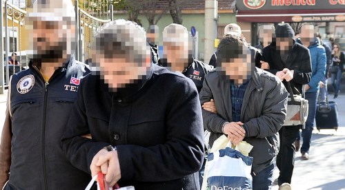 Eskişehir'de FETÖ'cü 79 polise ceza yağdı!