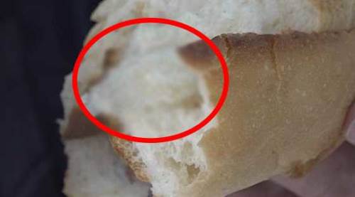 Eskişehir'de fırından alınan ekmek şaşkınlık yarattı: İçinden çıkan...