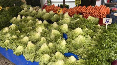 Eskişehir'de fiyatı düşen sebzeler vatandaşı mutlu etti ama...