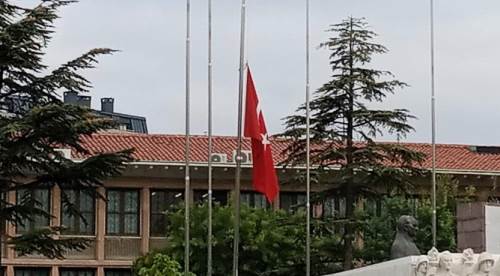 Eskişehir'de Gazze için yas başladı 