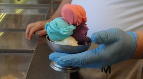 Eskişehir'de gece yarısına dek satış yapıyorlar, çünkü...