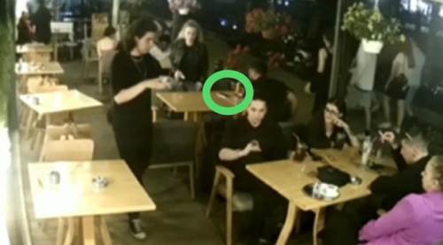 Eskişehir'de genç çift masa değiştirme bahanesiyle bunu yaptı!