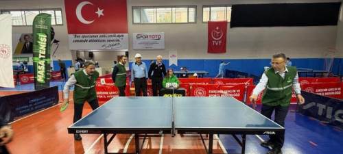Eskişehir’de gençler bağımlılığa karşı sporla buluştu