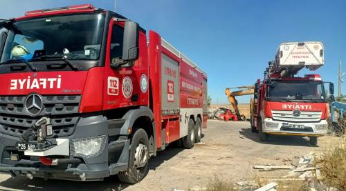 Eskişehir’de geri dönüşüm tesisinde yangın: Ekipler seferber oldu