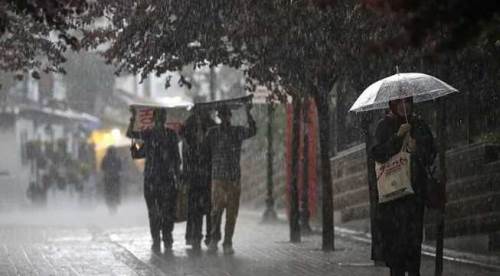 Eskişehir'de gök gürültülü fırtınalar planlarınızı bozabilir: İşte hava durumu...