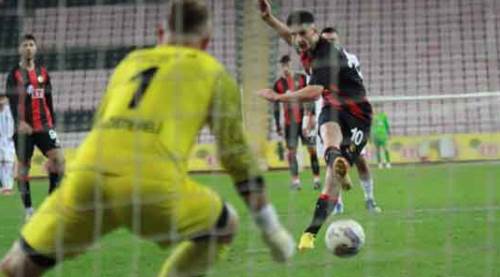 Eskişehir'de gol yağmuru: 3 - 4