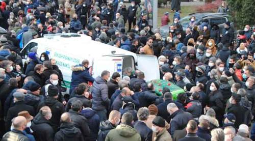 Eskişehir'de gözyaşları sel oldu... Son yolculuğuna uğurlandı!