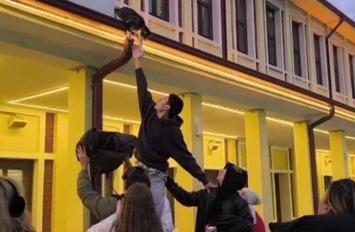 Eskişehir’de gülümseten operasyon: Gençlere resmen oyun oynadı