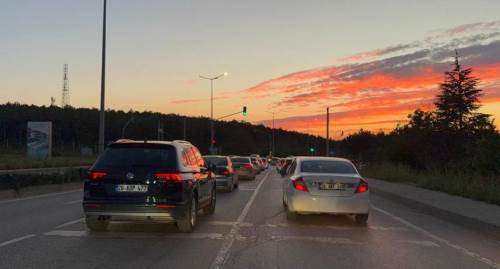Eskişehir’de gün batımı gökyüzünü renklendirdi