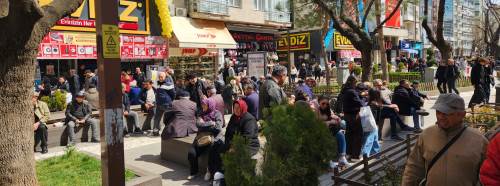 Eskişehir’de güneş yüzünü gösterdi: Adım atacak yer kalmadı!