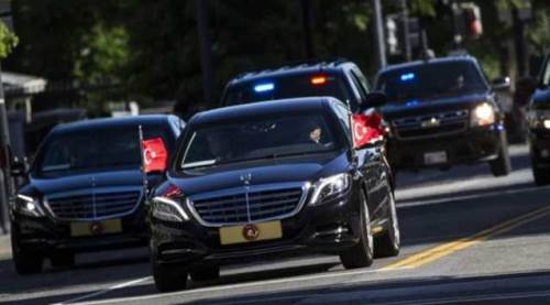 Eskişehir'de haklı isyan: Resmi araçlarla tatile, çarşı pazara!