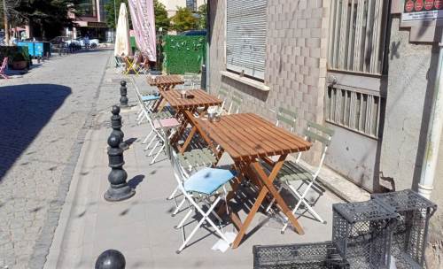 Eskişehir'de Hamamyolu kaldırımları işletme masalarıyla doldu