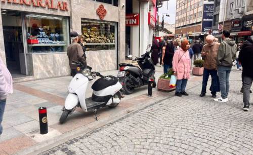 Eskişehir'de Hamamyolu’nda motosiklet parkı sorunu büyüyor
