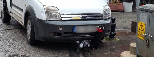 Eskişehir’de hatalı park pes dedirtti: Vatandaşlar tepkili!