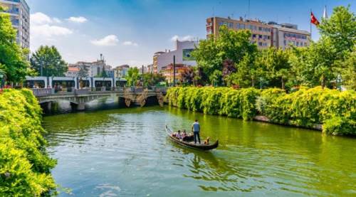 Eskişehir'de hava durumu karışık: Hem sıcak hem soğuk...