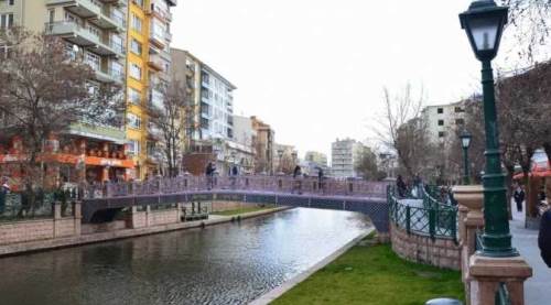 Eskişehir’de hava sıcaklığı düşüyor: Cumartesi günü hava nasıl olacak?