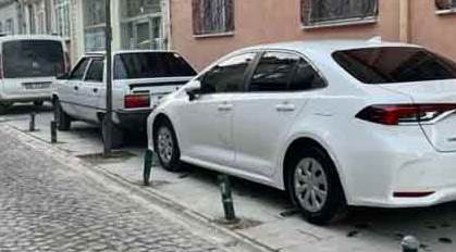 Eskişehir'de hayrete düşüren fotoğraflar: Dubaların arkasında...