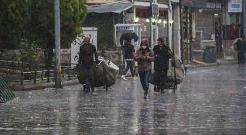 Eskişehir'de herkes fırtınadan kaçarken onlar...