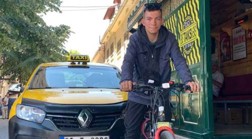 Eskişehir'de herkesin tanıdığı bisikletli tramvayla çarpıştı!