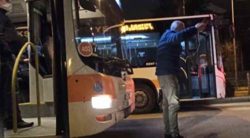 Eskişehir'de HES kodu gerginliği! Otobüsün önünü kesip...