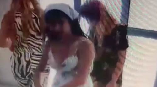 Eskişehir'de hırsızdan kameraya iğrenç el hareketi!