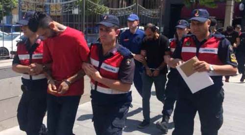 Eskişehir'de hırsızları "stop farı parçaları" yakalattı