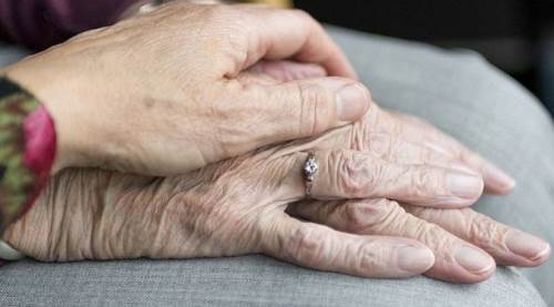 Eskişehir'de ihtiyaç sahibi yaşlılara el uzattılar