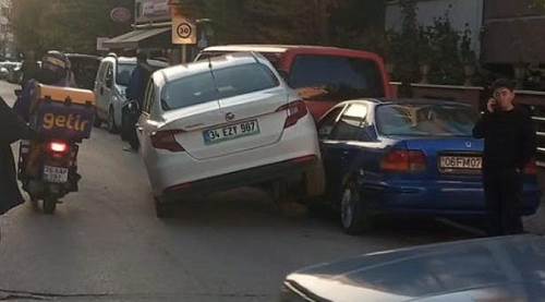 Eskişehir'de ilginç kaza: Gel de otomobil sahibine anlat!