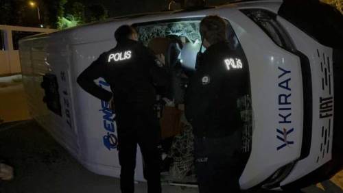 Eskişehir'de işçi servisi yan yattı: 7 yaralı