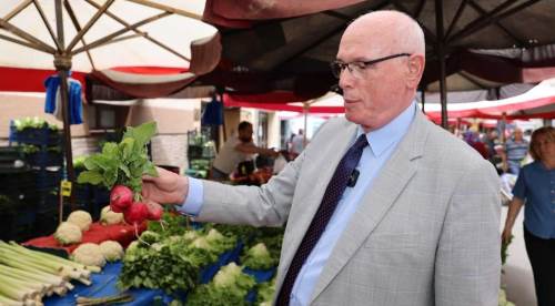 Eskişehir'de işler iyi gidiyor: Kazım Kurt pazara indi!