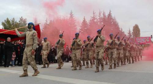 Eskişehir’de jandarma ve komandolardan nefes kesen gösteri
