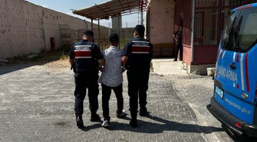 Eskişehir'de JASAT yakaladı: Sabıka kaydı hayrete düşürdü