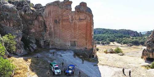 Eskişehir'de kaçak kazıların peşindeler: Tarihi noktalar gözleniyor!