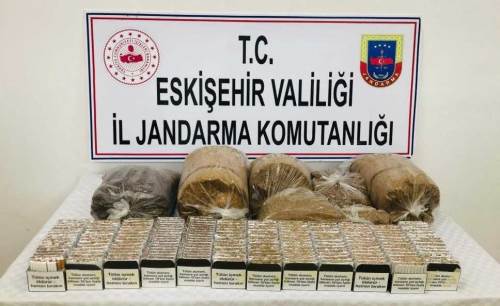 Eskişehir’de kaçak tütün ve cep telefonu operasyonu