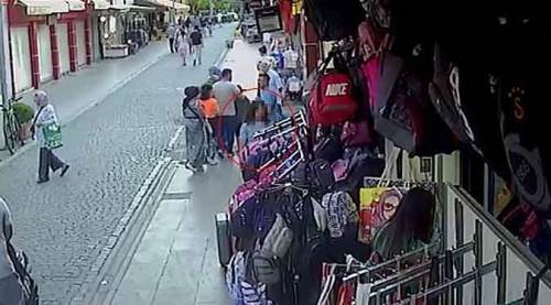 Eskişehir’de kadın hırsızın rahatlığı şaşkına çevirdi