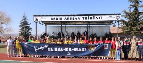 Eskişehir’de kadın jandarmalardan sahada anlamlı destek