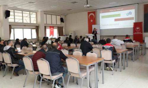 Eskişehir’de kadına yönelik şiddetle mücadele semineri