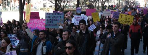 Eskişehir’de kadınlar şiddete ve eşitsizliğe karşı sokakta!