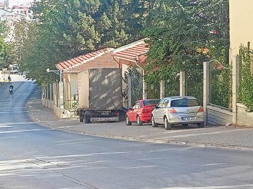 Eskişehir’de kaldırım işgali bitmiyor!